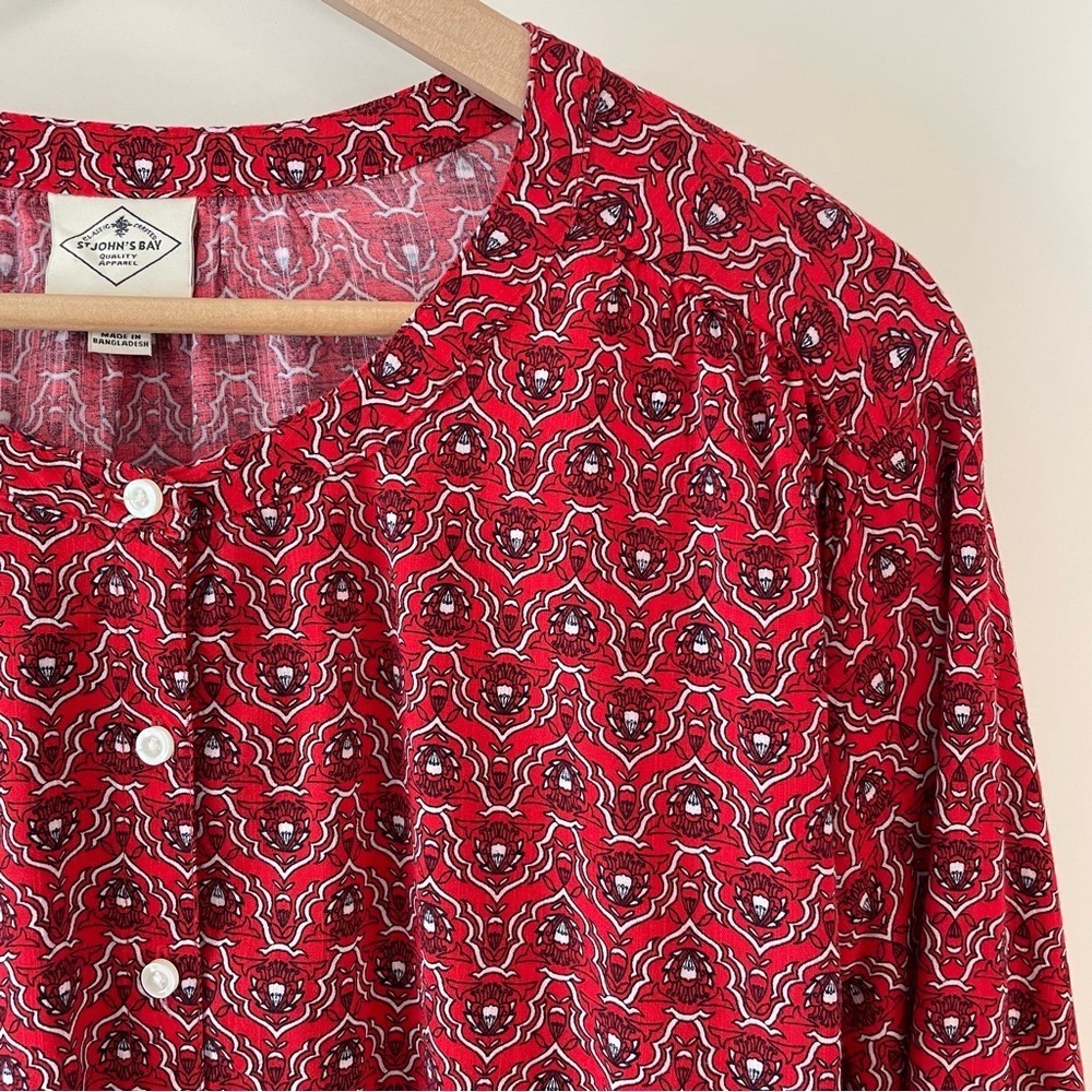 St. John's Bay Red & White Patterned Button-Down Collarless Top Size XXL